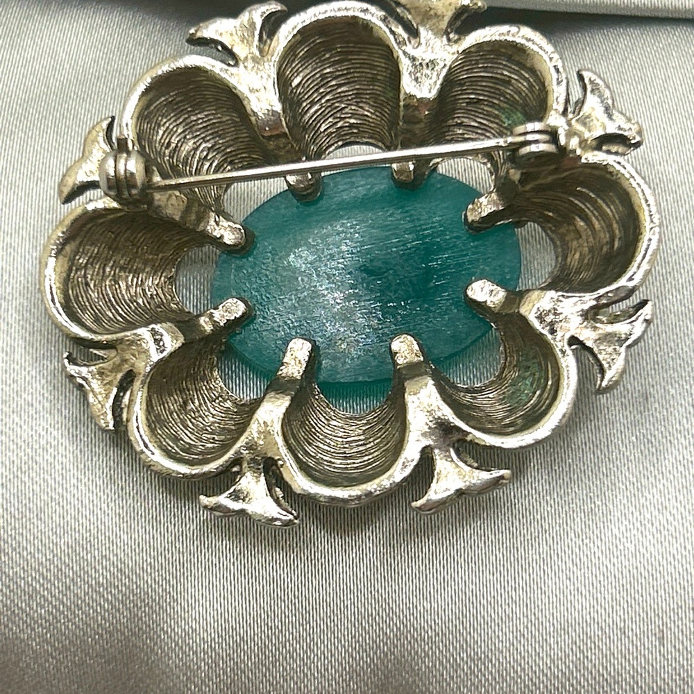 2 Vintage Brooches Silver tone W  Marcasite Style & Silver Rope Abstract Twist - Picture 6 of 10